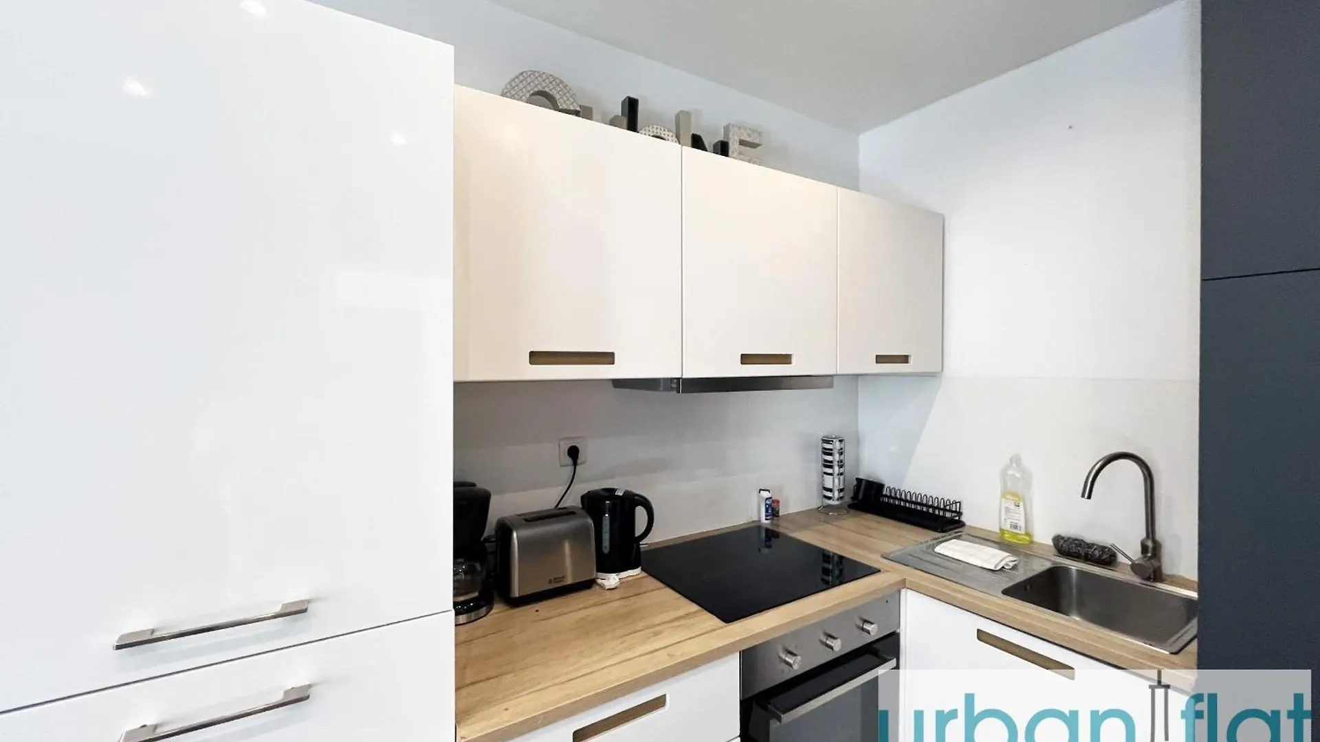Urban Flat 18 - Charming 2bdr Parisian Apartment Paris