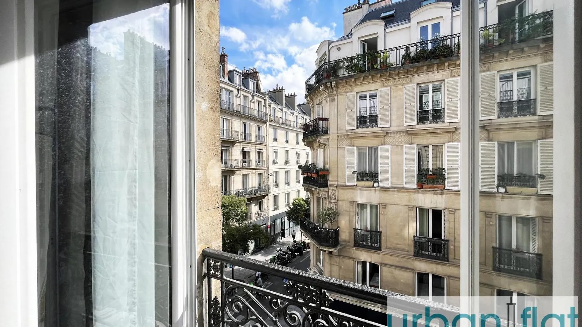 Urban Flat 18 - Charming 2bdr Parisian * Paris