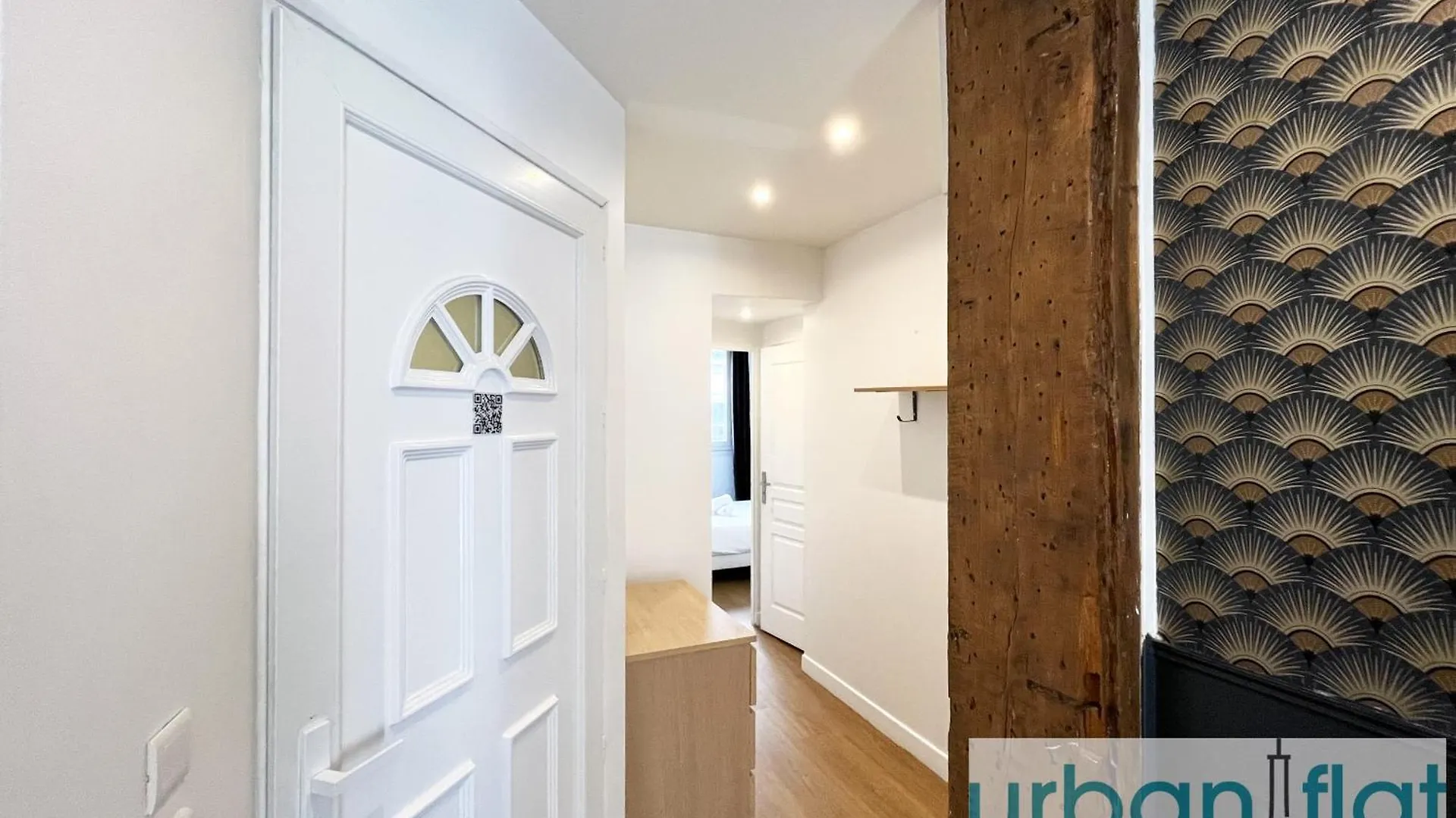 Urban Flat 18 - Charming 2bdr Parisian *